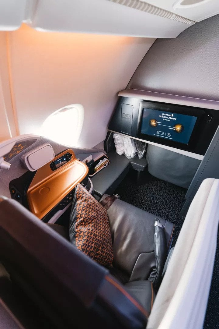 Singapore Airlines New A380 Business Class Review 5