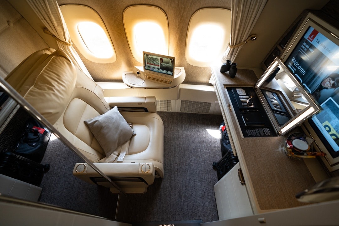 Emirates New 777 First Class Suites Review | Flight Hacks