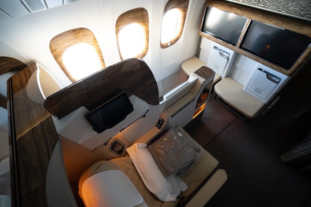 Emirates New 777 First Class Suites Review | Flight Hacks