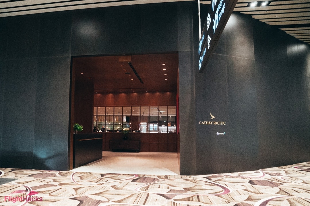 CATHAY PACIFIC BUSINESS CLASS LOUNGE SINGAPORE T4 REVIEW2