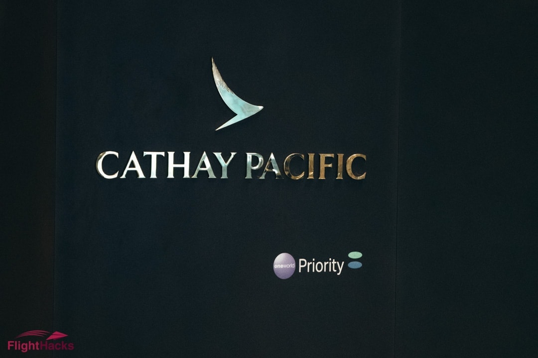 CATHAY PACIFIC BUSINESS CLASS LOUNGE SINGAPORE T4 REVIEW3