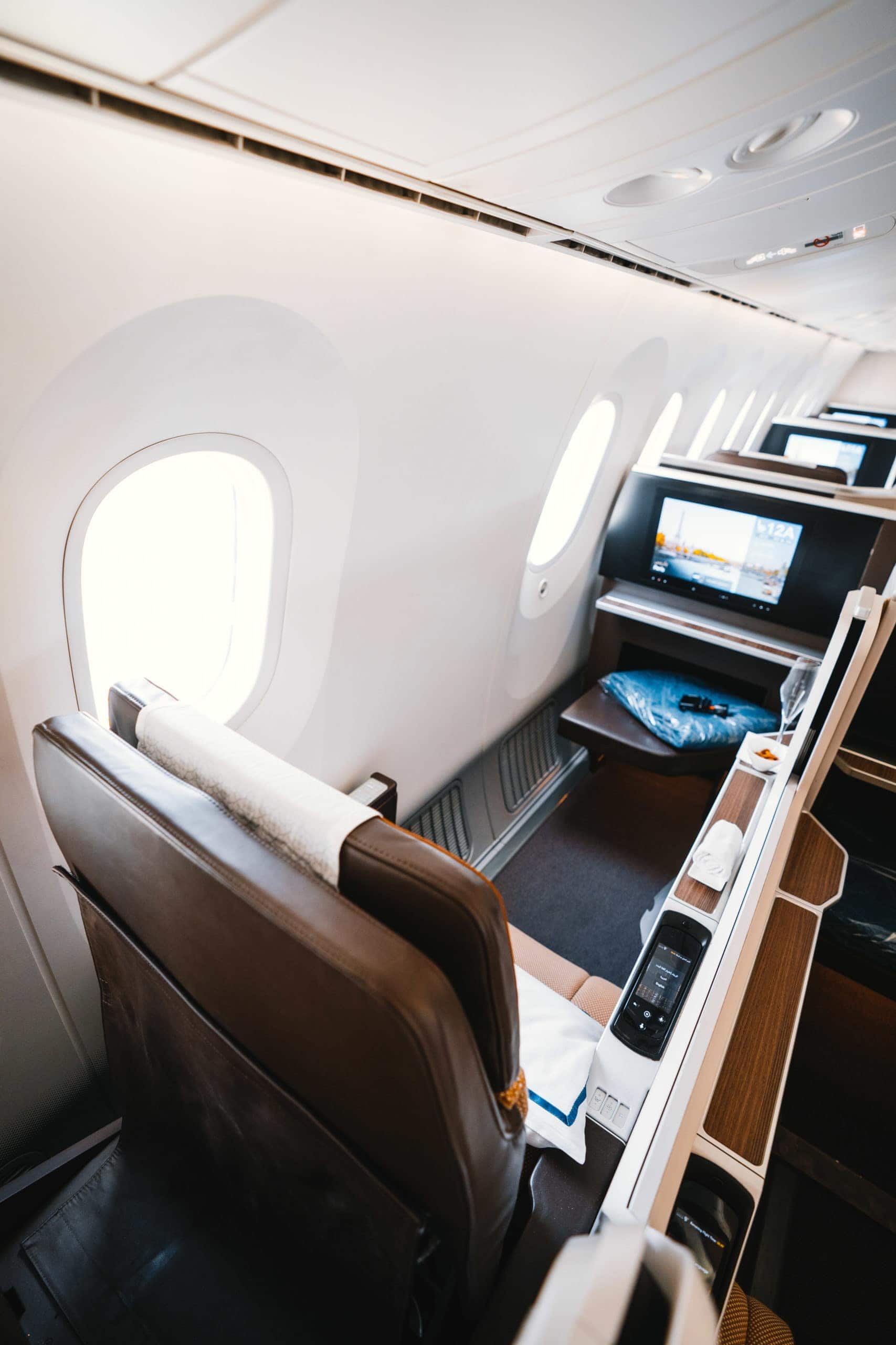 Oman-Air-787-Business-Class-Review-37-of-78-scaled