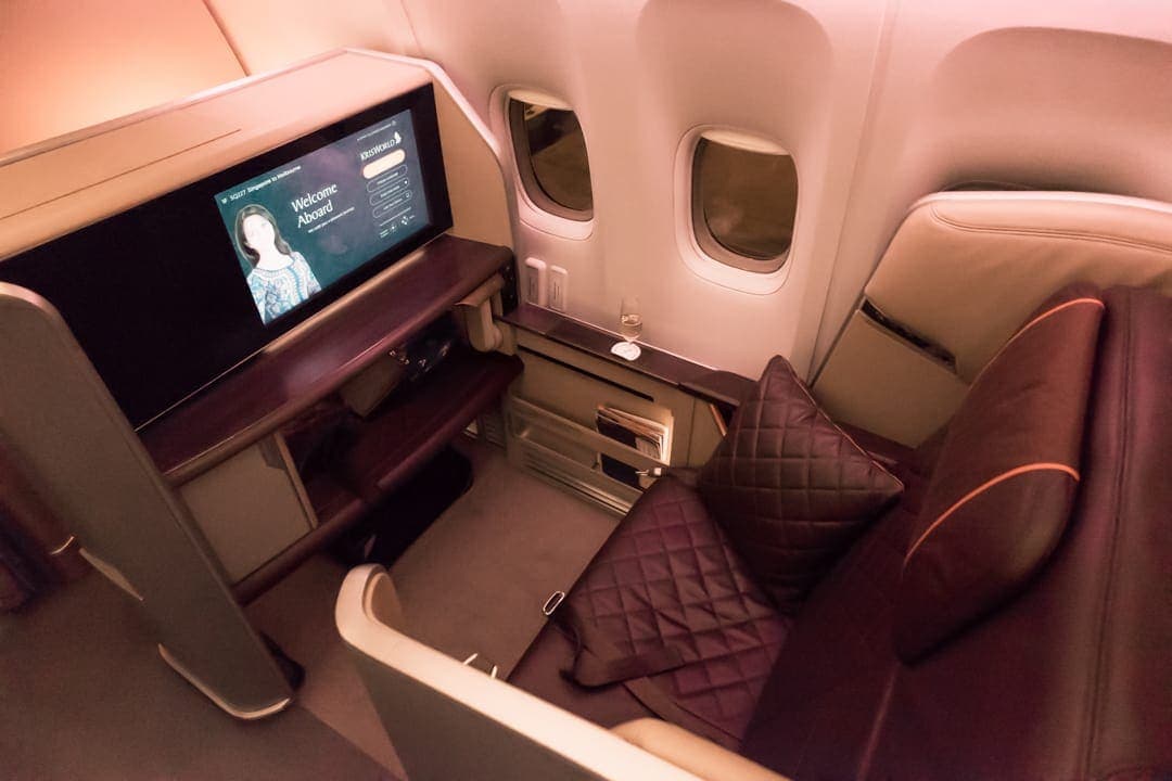 SINGAPORE AIRLINES 777-300ER FIRST CLASS REVIEW (NEW SEATS!)3