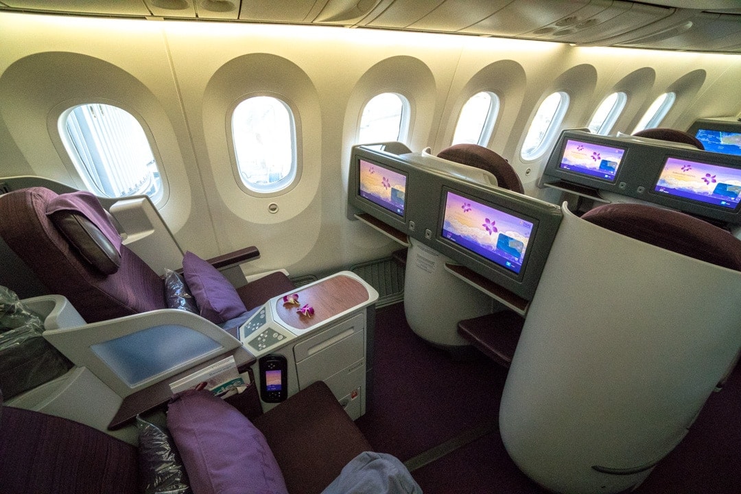THAI AIRWAYS 787 BUSINESS CLASS5