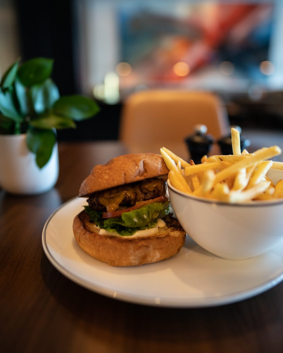 Park Hyatt Auckland burger