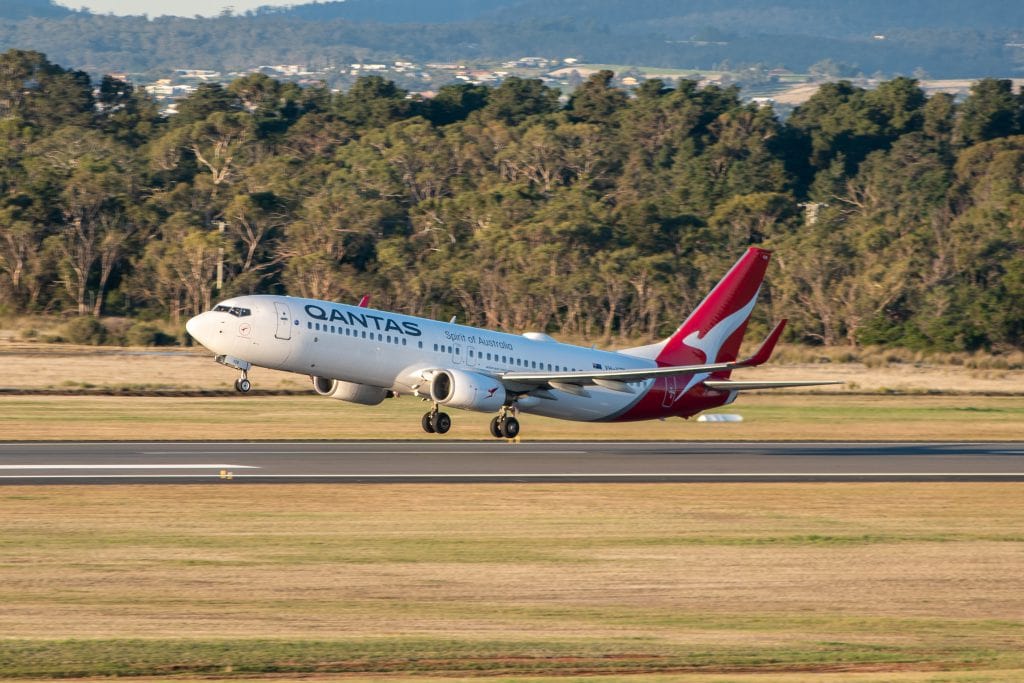 Qantas Boeing 737-800 at Hobart Airport (photo: Tom Goward)